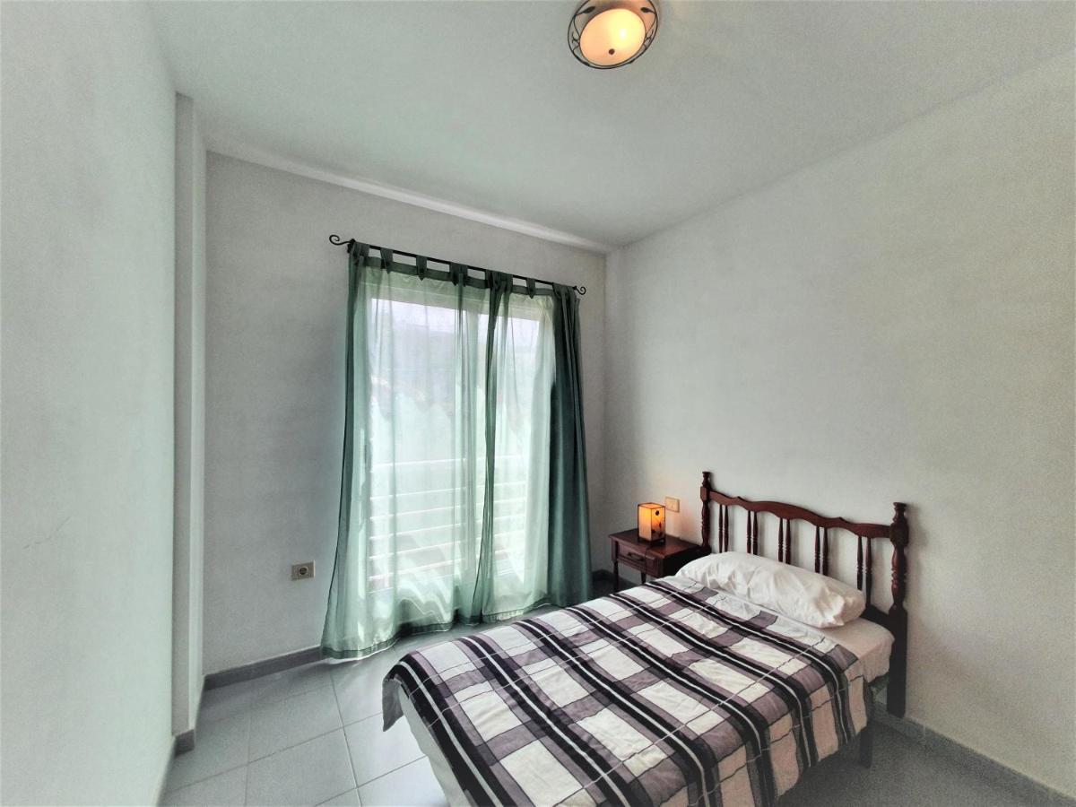Cristi Puerto Santiago Apartment By Hrtenerife Net Puerto de Santiago  Extérieur photo